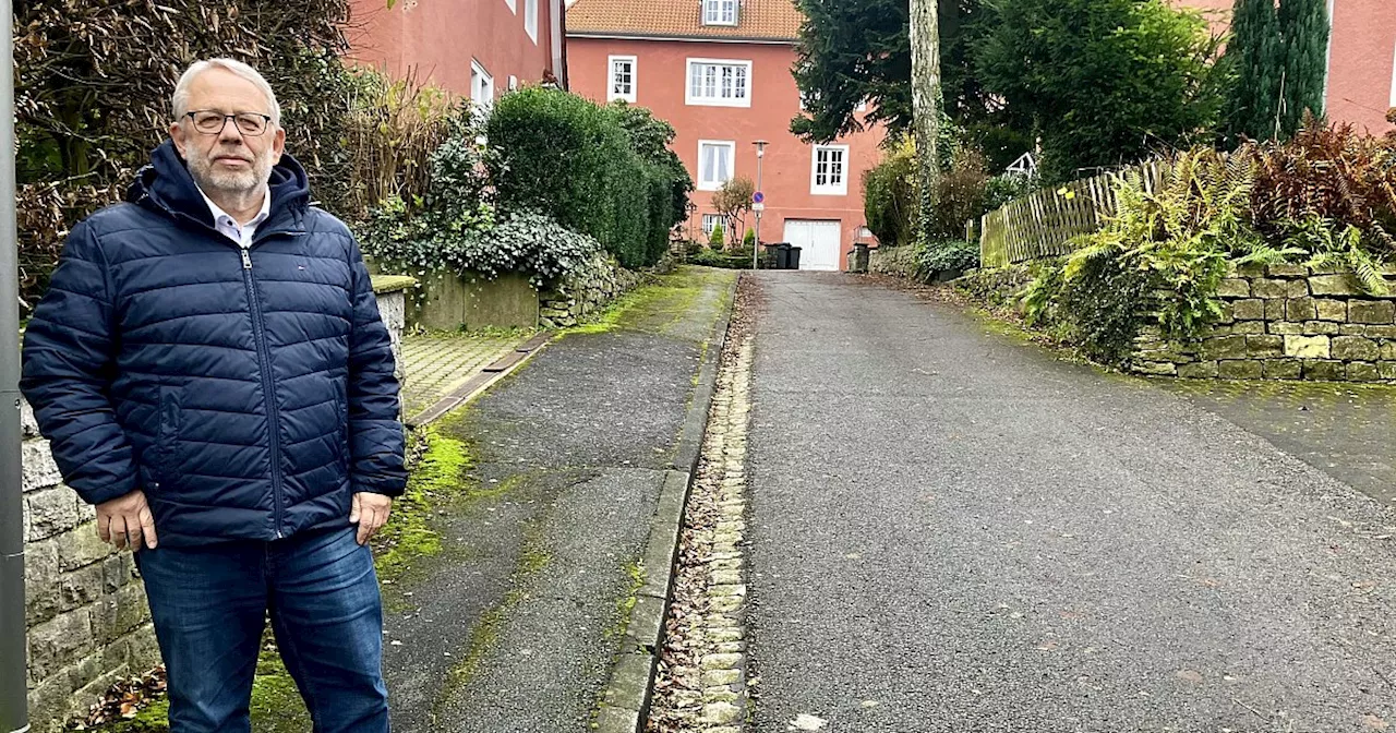 Anwohner stinksauer: Plötzlich hagelt es Knöllchen in Bielefelder Sackgasse