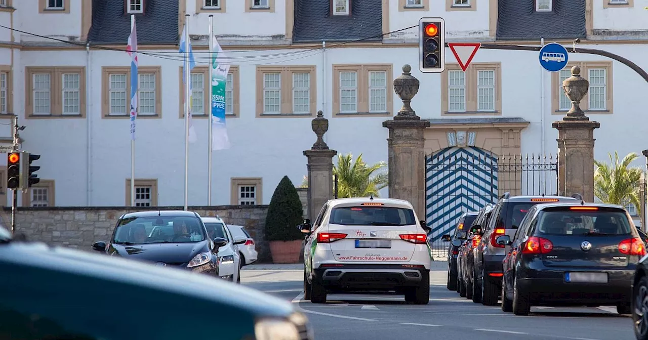 Vorgehen unklar: Politik diskutiert Verkehrskonzept in Schloß Neuhaus