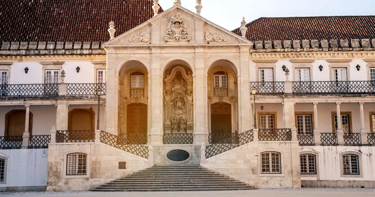 Cerca de 100 investigadores manifestaram-se na Universidade de Coimbra