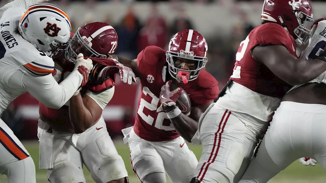 Alabama Sophomore Running Back Enters Transfer Portal