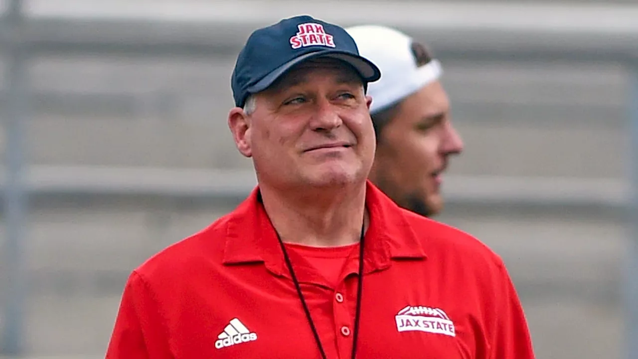 Rich Rodriguez Has Perfect Quote About Pitt After Becoming WVU Coach