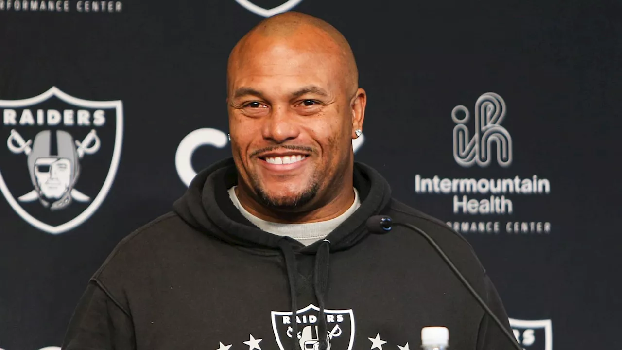 WATCH: Raiders' Pierce Gives Final Address Before Facing Falcons