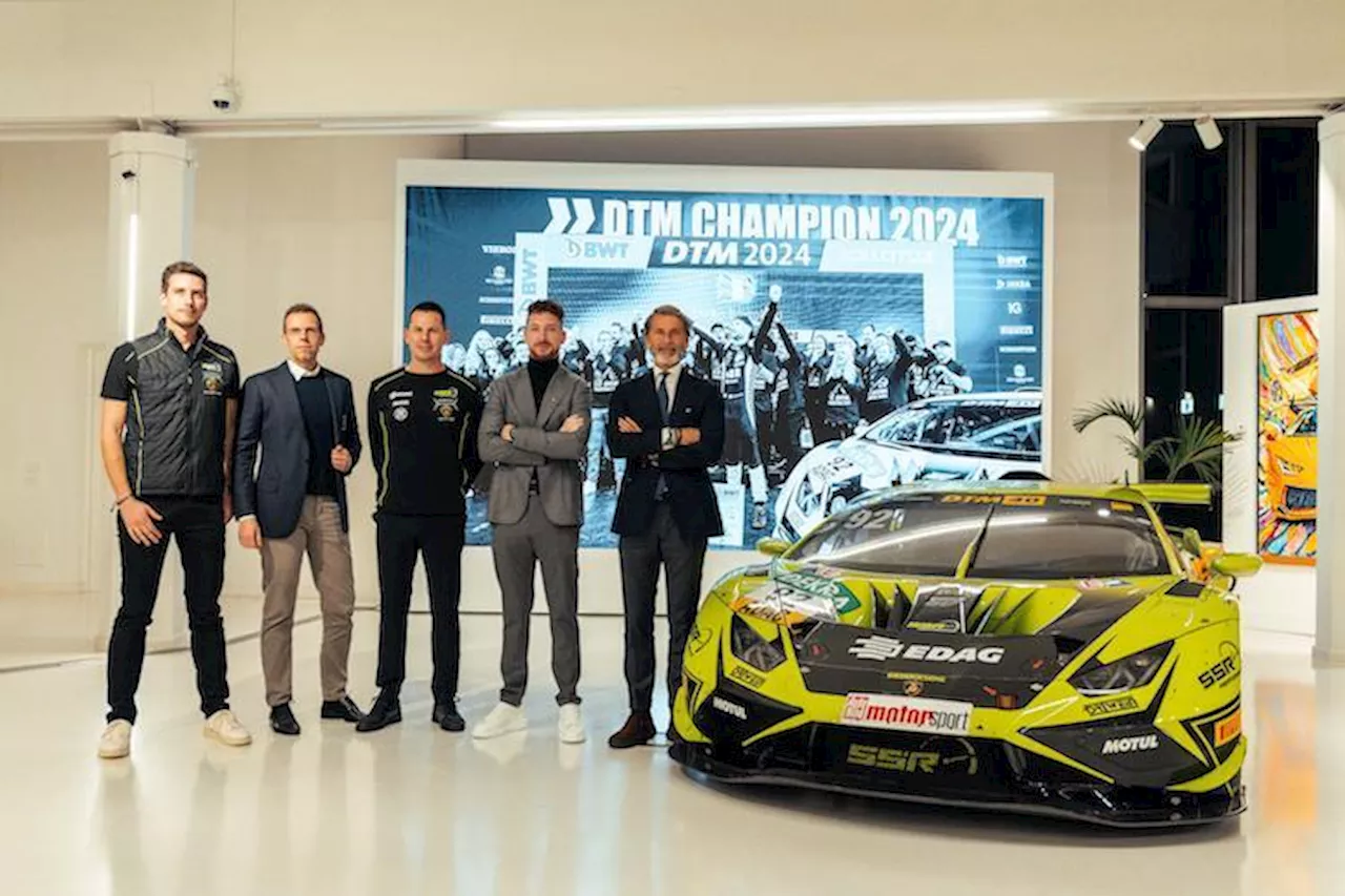 2024er DTM-Meisterwagen steht im Lamborghini Museum