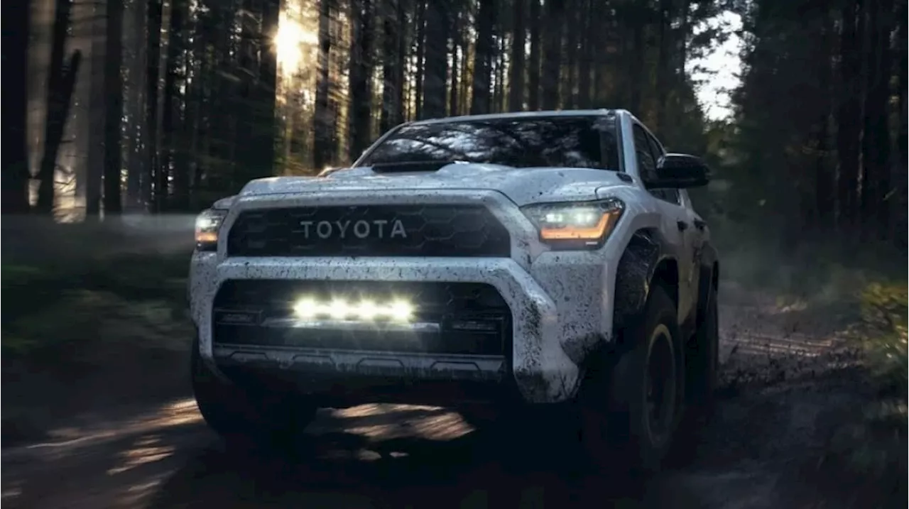 Sang Predator Jalanan dari Toyota: Ketika Land Cruiser Punya Adik yang Lebih Liar