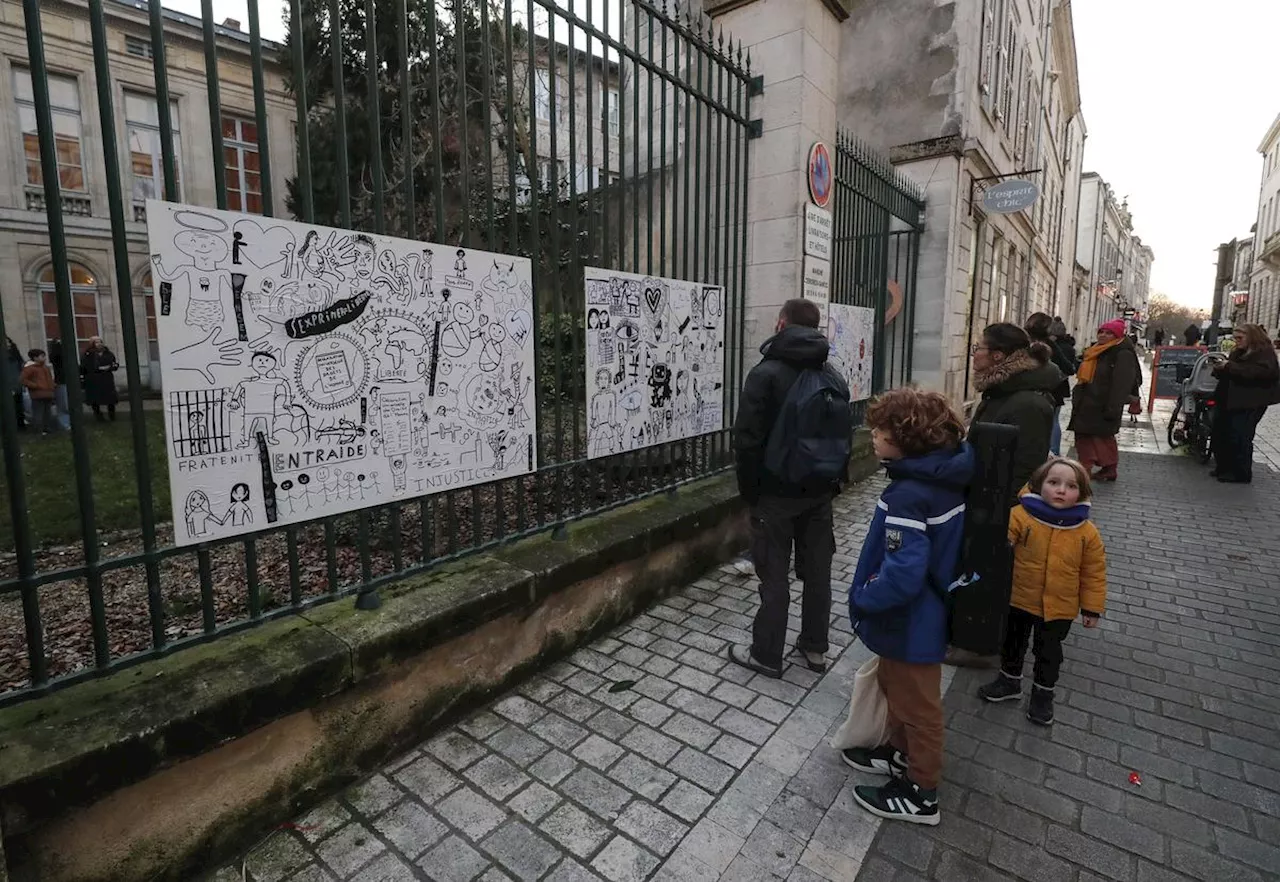 La Rochelle : écoliers et collégiens dénoncent un monde d’injustices à travers une fresque sur les droits de l’Homme