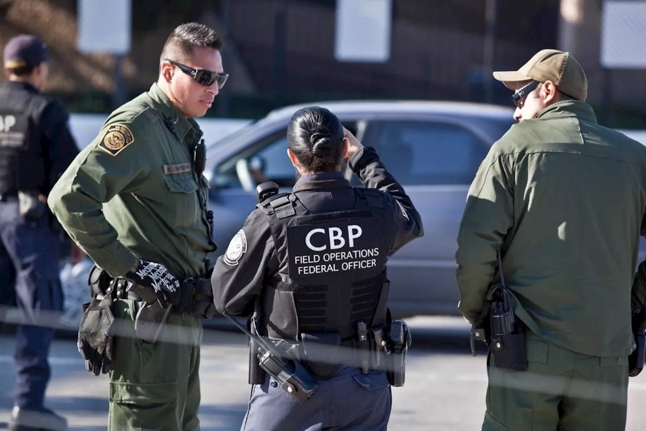 Driver with machete breaches Canada-U.S. border in Surrey after carjacking