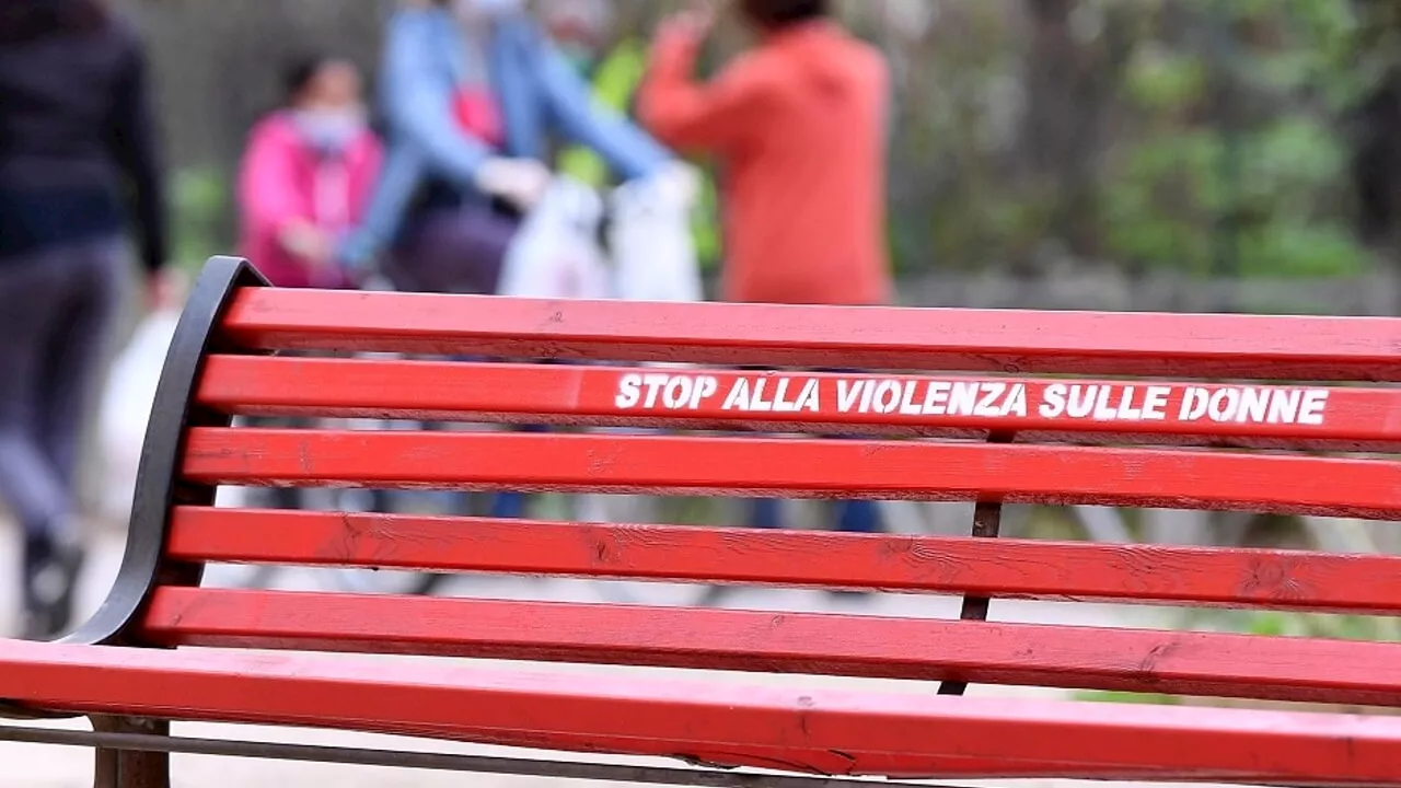 Reddito di libertà: 500 euro al mese alle donne vittime di violenza