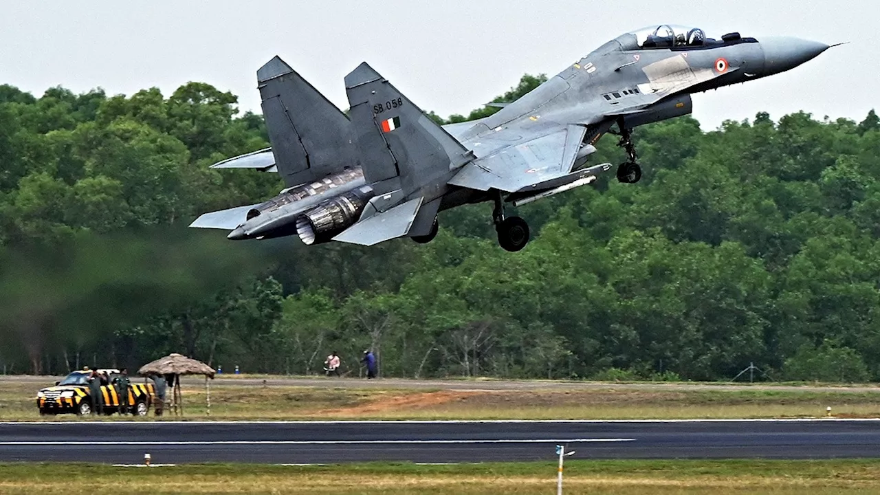 12 Super Sukhoi की डील डन, वायुसेना के नए Flanker से कांपेंगे चीन-PAK