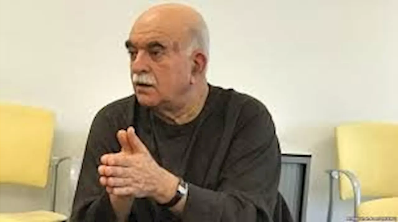 Achakzai stress PTI to postpone civil disobedience movement