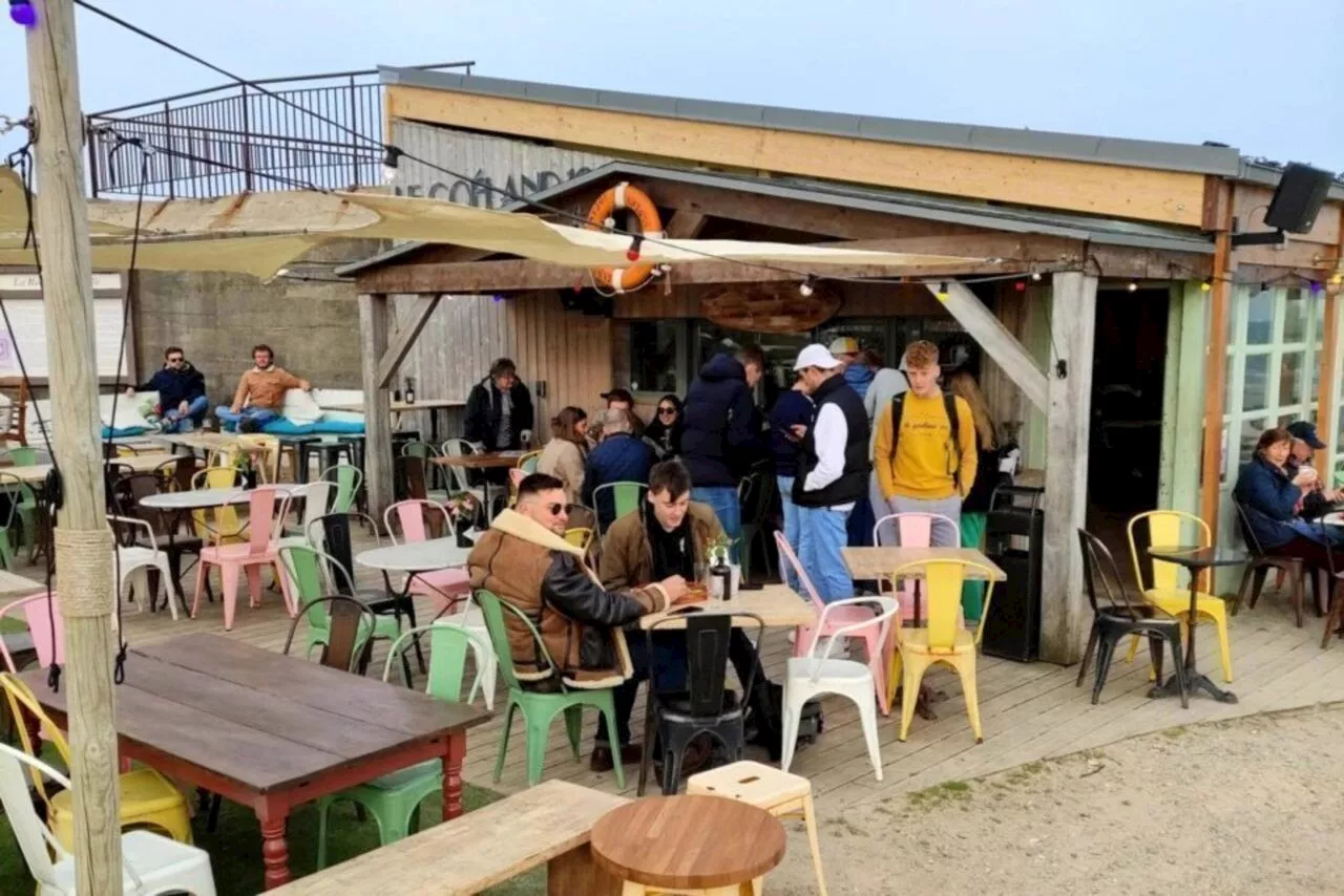 Bar-restaurant ex-Goéland 1951 à Réville : contrat signé entre la commune et les nouveaux gérants