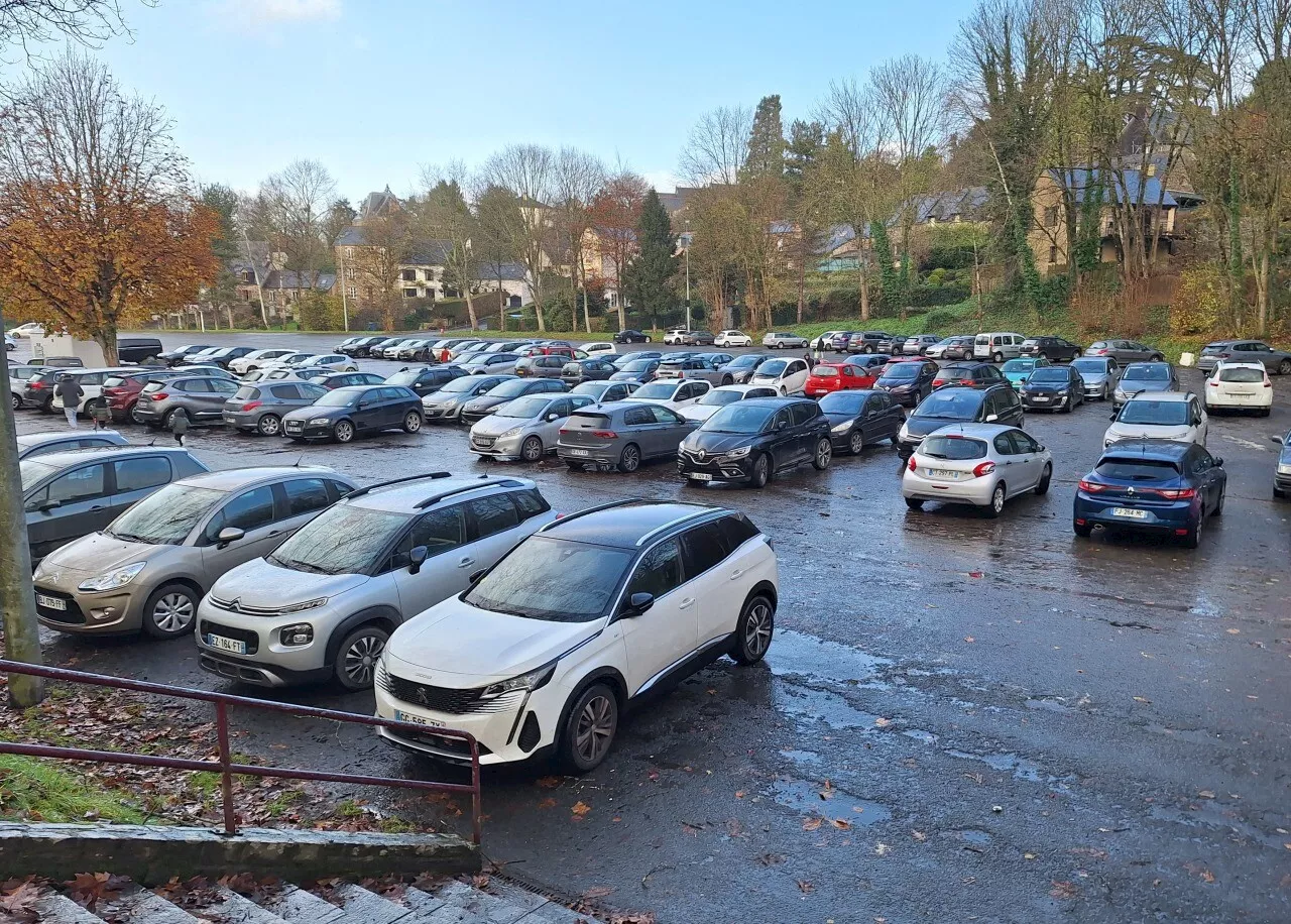 Fougères : 'Je me suis trouvée bloquée 2h30', un problème au parking du Jardin des fêtes ?