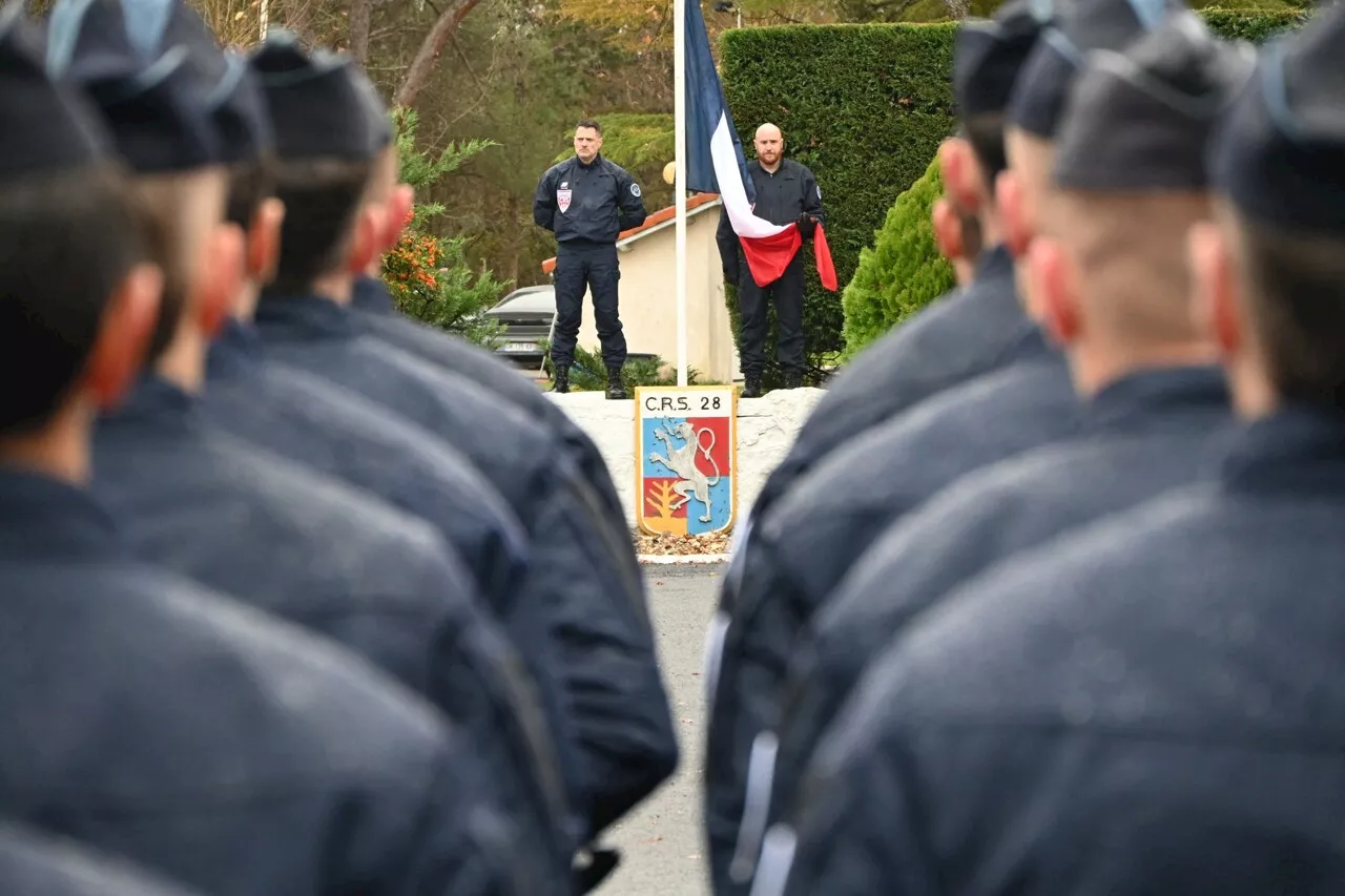 Les compagnies de Montauban célèbrent les 80 ans des CRS dans leurs nouveaux locaux