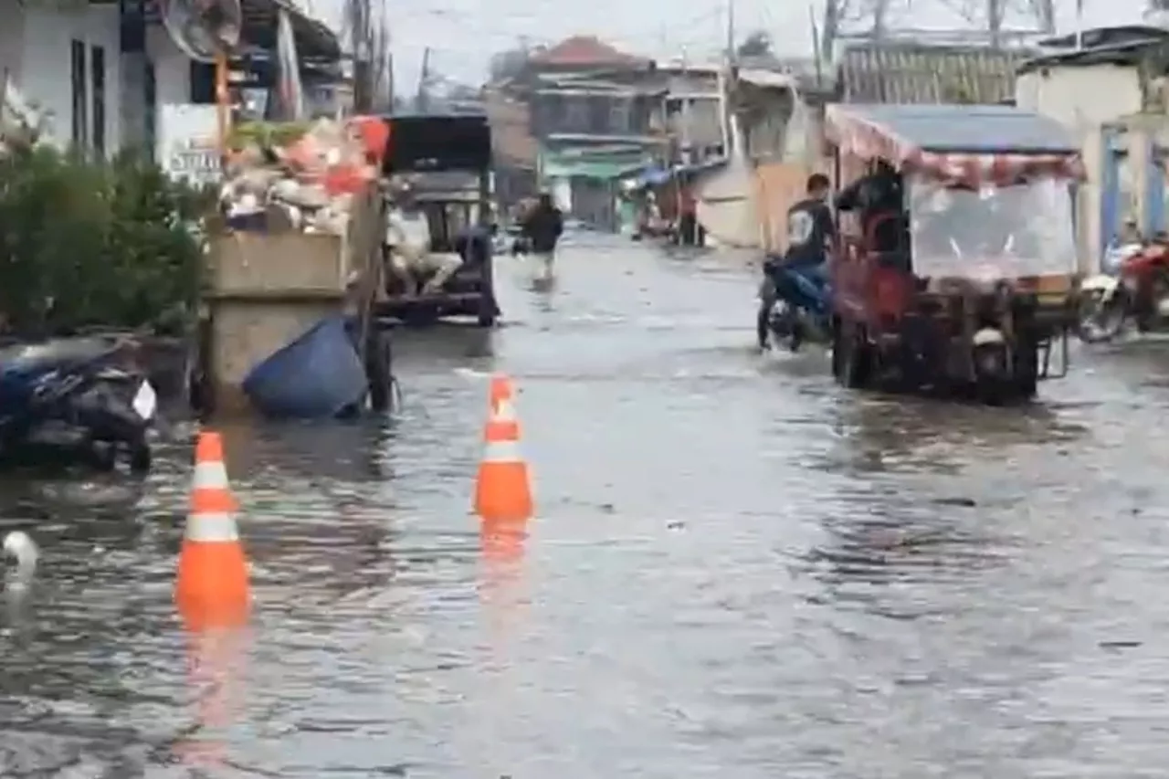 Sejumlah lokasi di Jakarta Utara dan Pulau Seribu masih banjir rob