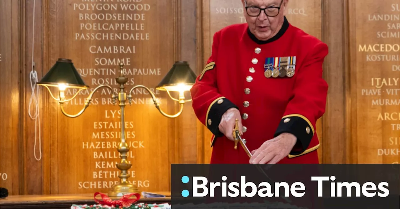 ‘Bless these Australian nuts’: A fruit cake and VB English tradition