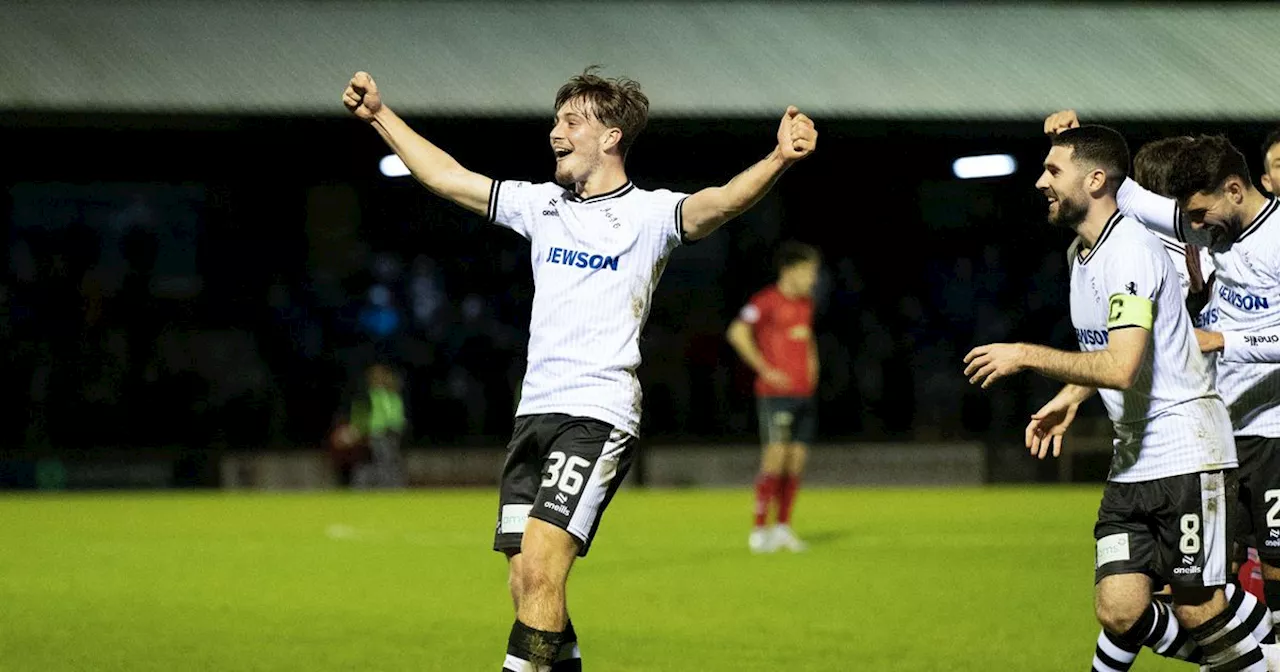 Festive five star show from Ayr United puts Falkirk to the sword