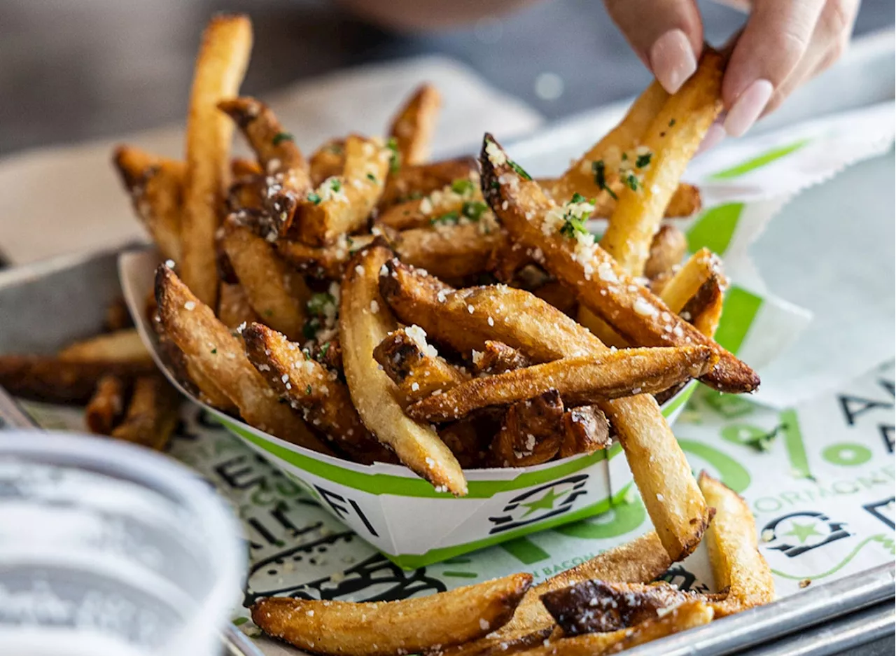 9 Fast-Food Chains That Use Fresh-Cut Potatoes For Their Fries