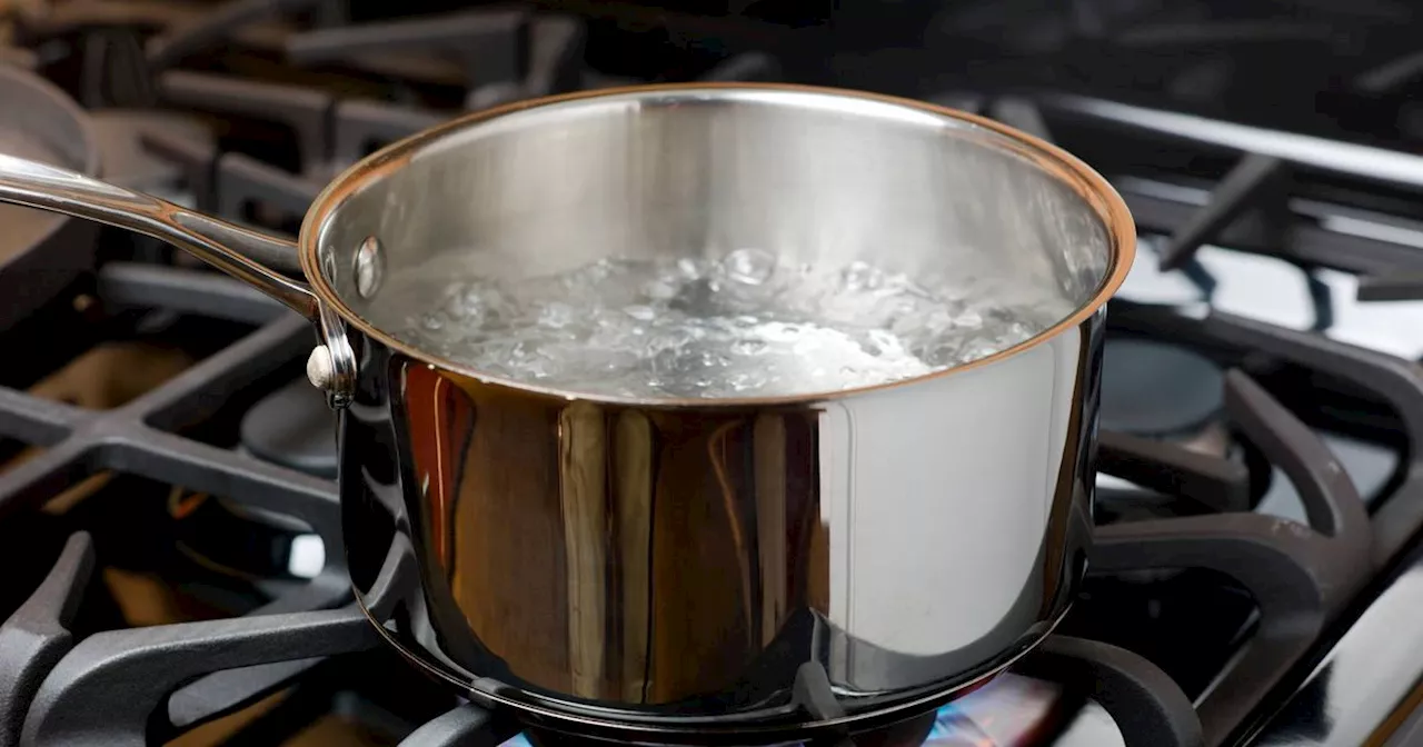 Chef shares simple hack that stops common kitchen calamity once and for all