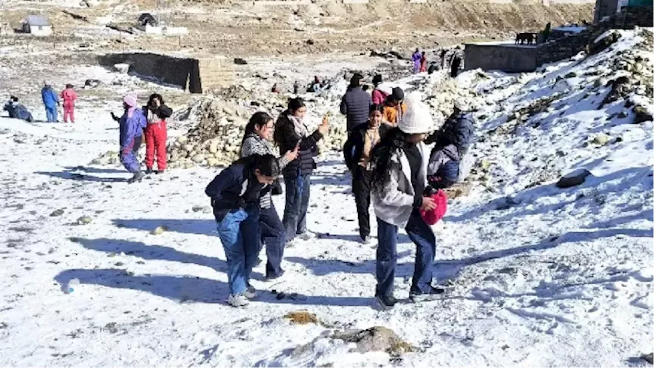 Himachal Weather: ऊना में 9 साल के बाद पड़ी सबसे ज्यादा ठंड, कई जगहों पर जमने लगा पानी; पढ़ें मौसम का ताजा हाल