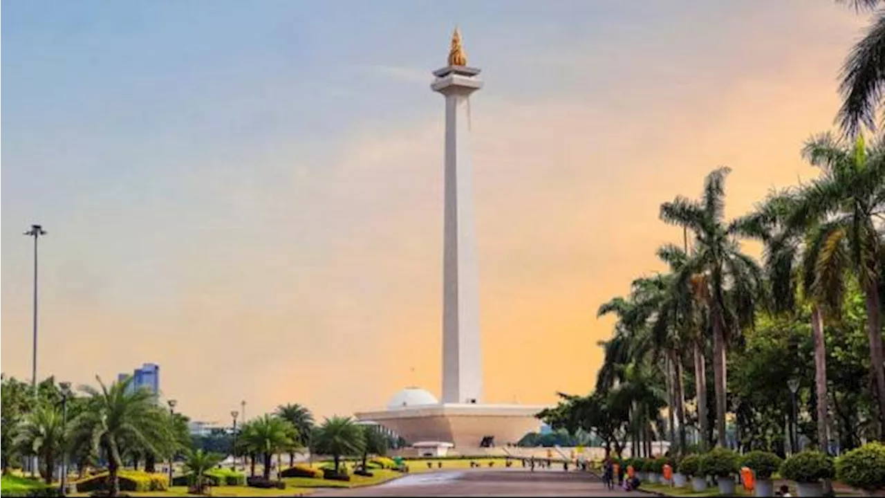 Sambut Libur Natal dan Tahun Baru, Monas Jakarta Perpanjang Jam Operasional hingga Malam Hari