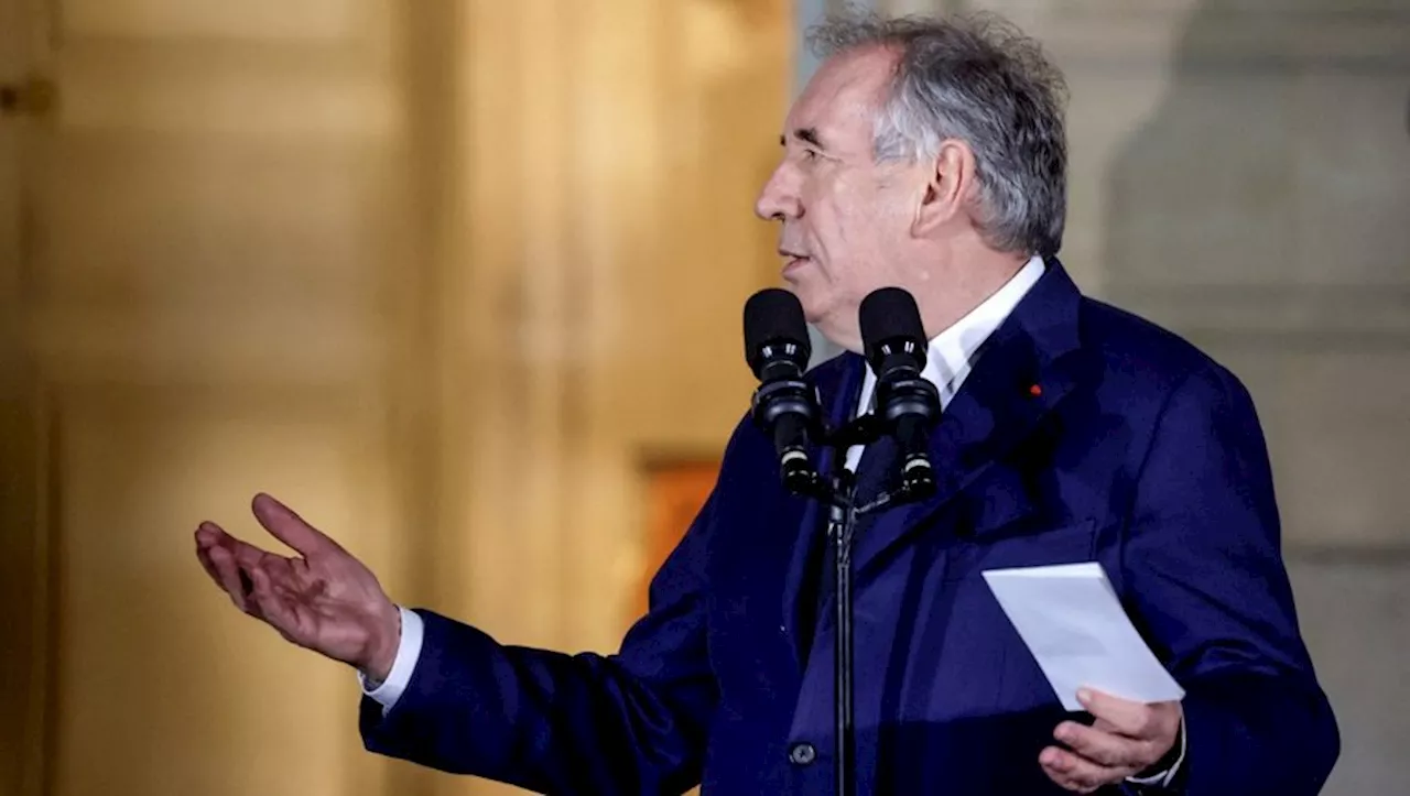 Nouveau Premier ministre : comment François Bayrou s’est imposé à Emmanuel Macron