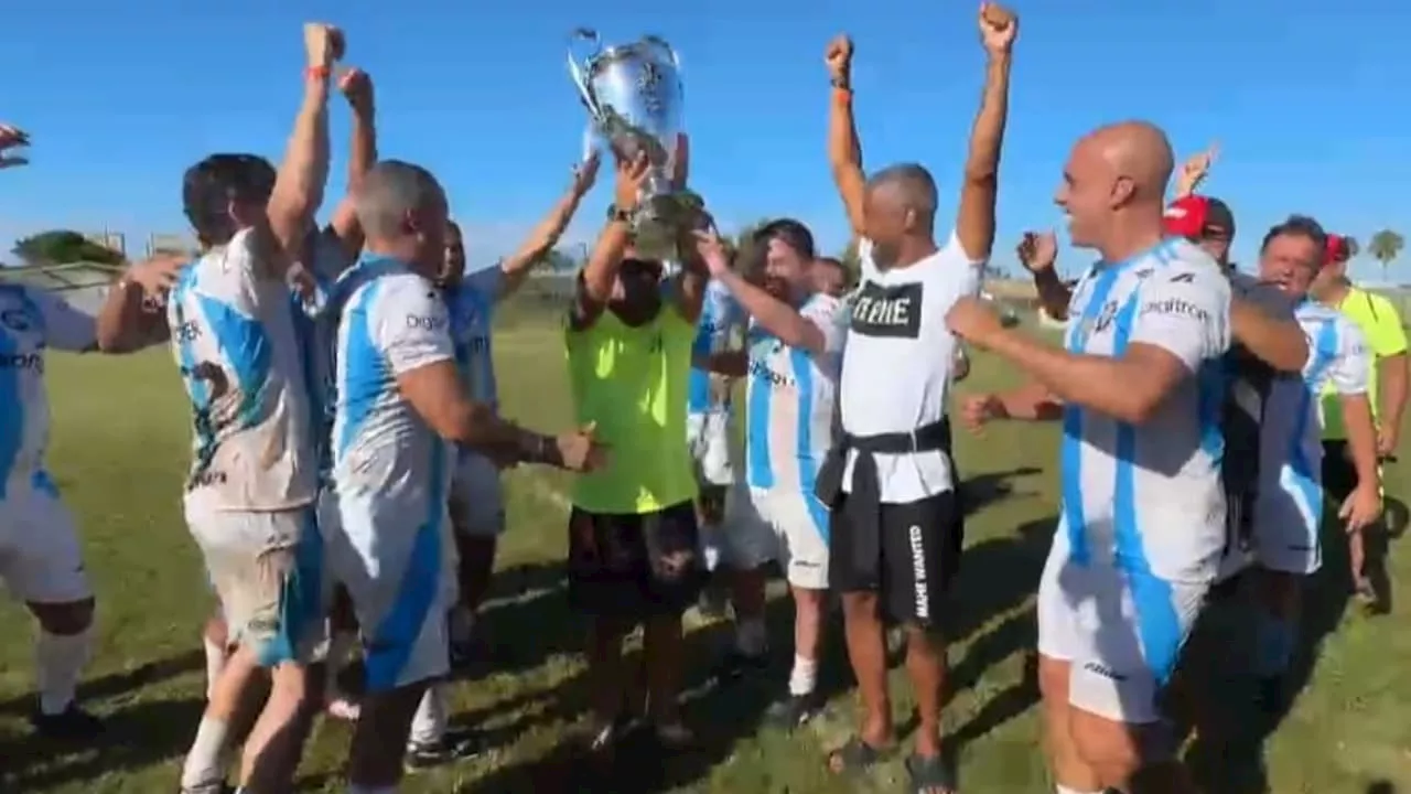 Time de Léo Moura conquista bicampeonato na Copa de Pelada