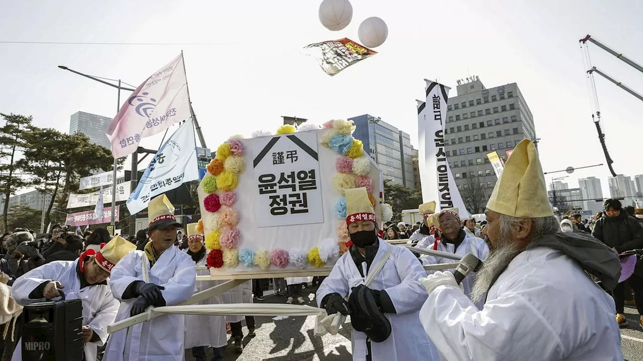 Corea del Sud, ancora proteste contro Yoon: almeno in 200mila a Seul