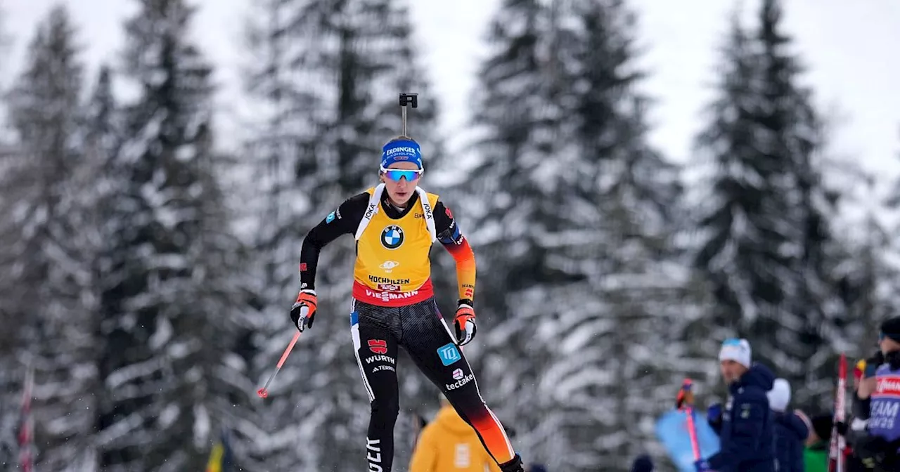 Biathletinnen Voigt und Preuß in Hochfilzen auf dem Podest