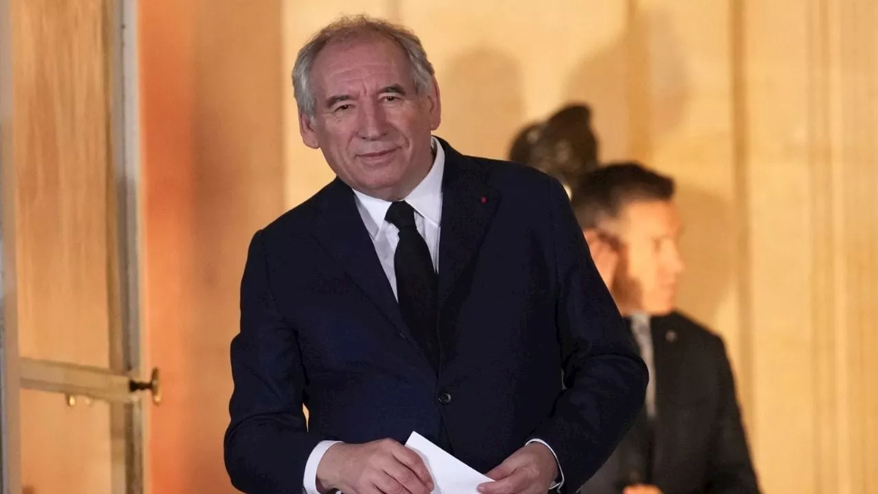 ¿Quién es François Bayrou, nuevo primer ministro francés y aliado de Macron?