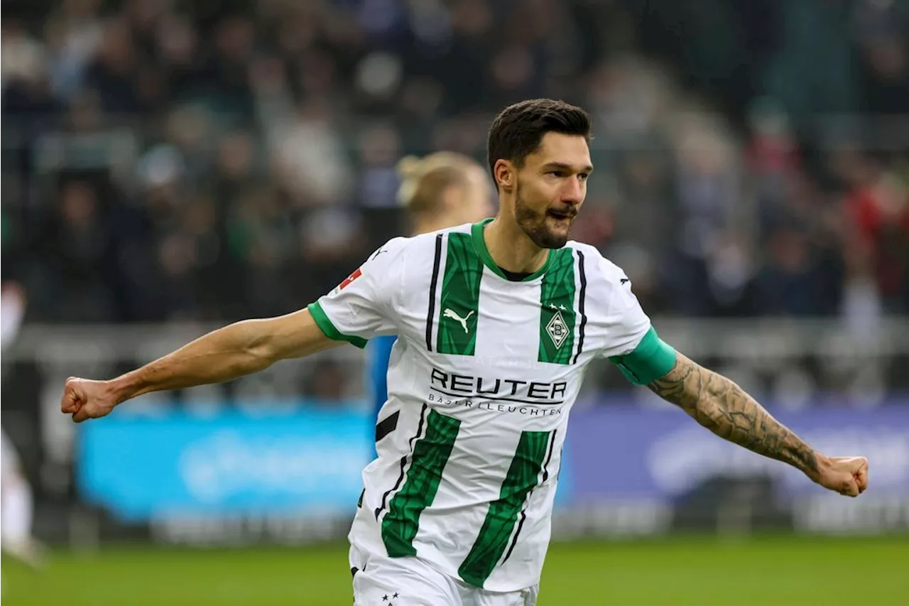 Kleindienst mit Blitztor: Gladbach zerlegt Holstein Kiel