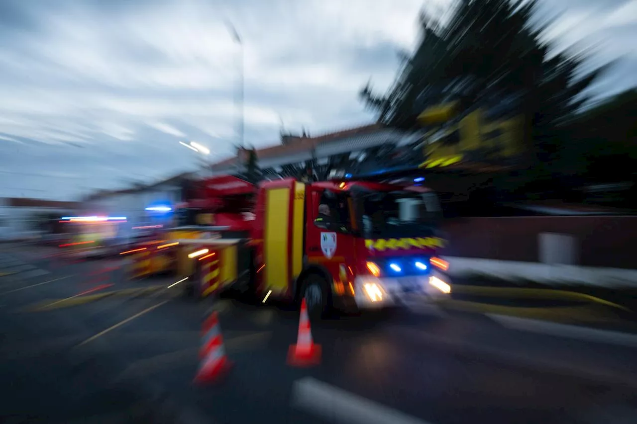 Charente-Maritime : une maison détruite par un incendie à Soulignonne, son propriétaire souffre de multiples brûlures