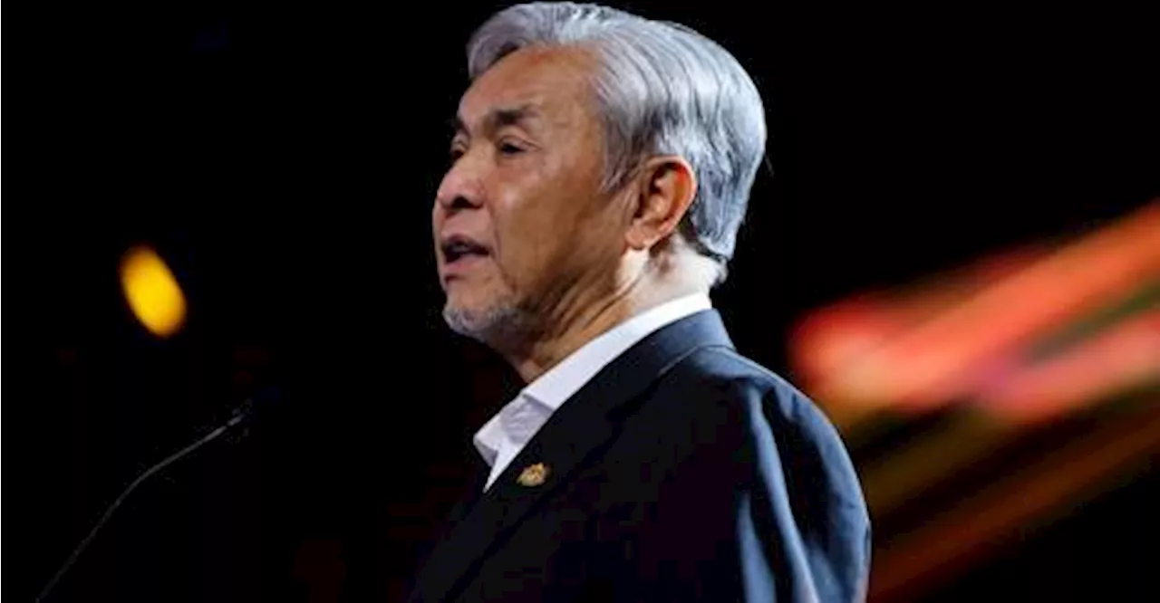 Ahmad Zahid Urges Kolej Ketengah to Enhance Curriculum for Industry Alignment