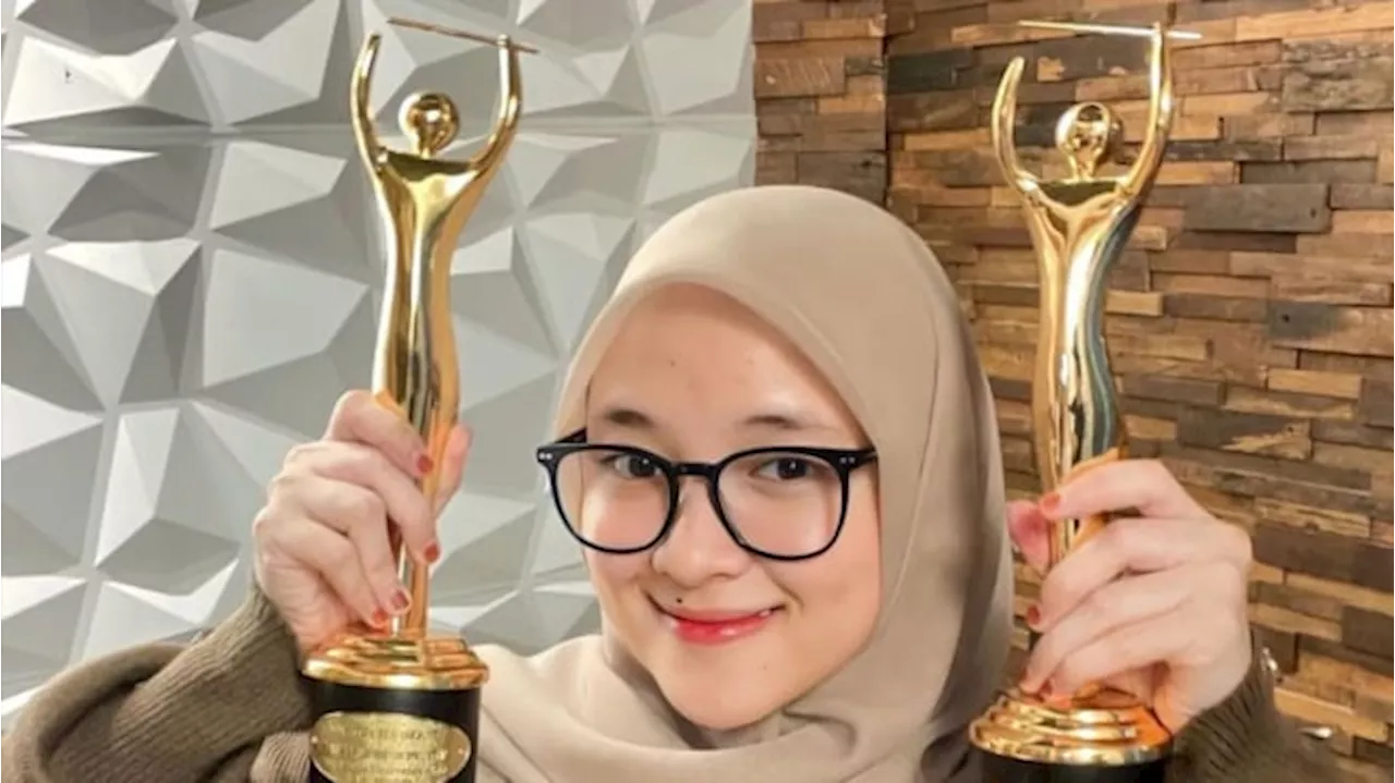 Nissa Sabyan Pamer Dapat Piala AMI Award, Netizen Malah Sebut Juara Rebut Suami Orang