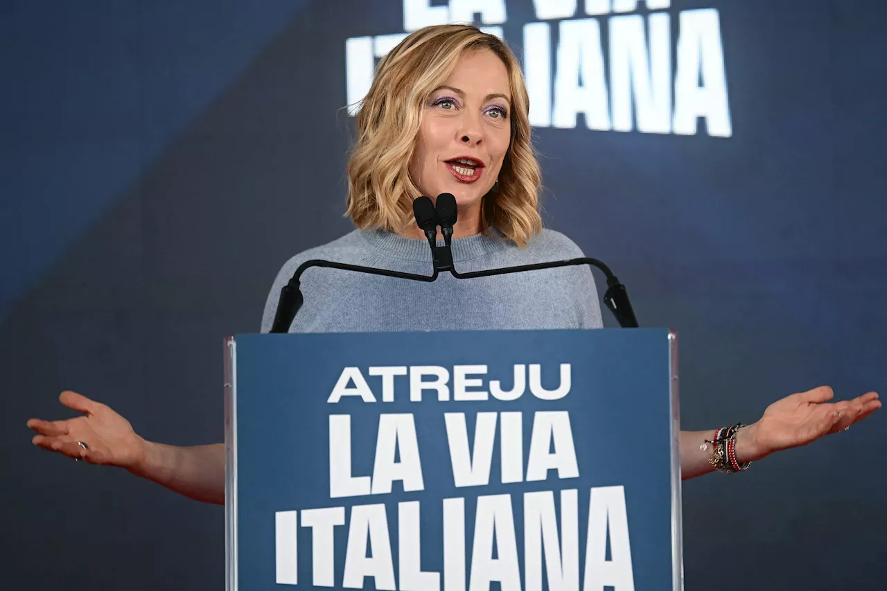 Giorgia Meloni infiamma Atreju: attacchi a Schlein, Prodi e Landini