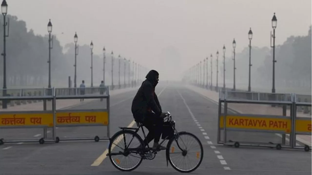 Weather Update: दिल्ली में शीतलहर से लुढका पारा, क्या आने वाले दिनों में और गिरेगा तापमान? यहां पढ़ें अपडेट