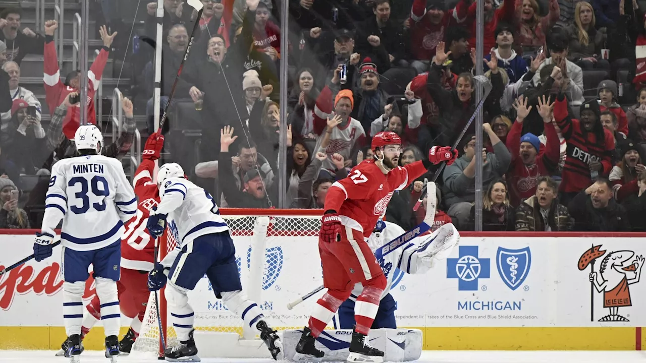 Jeff Petry scores 1st 2 goals of season, Red Wings beat Maple Leafs 4-2