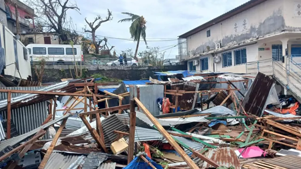 Cyclone Chido à Mayotte: au moins 14 morts et plus de 200 blessés recensés