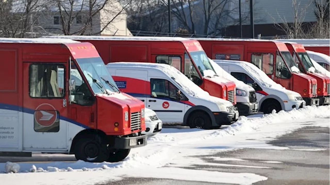 Canada Post, union for striking workers make their case at labour board hearings