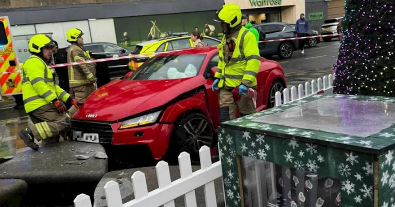 Two people hit by car on busy Glasgow street after car mounts pavement