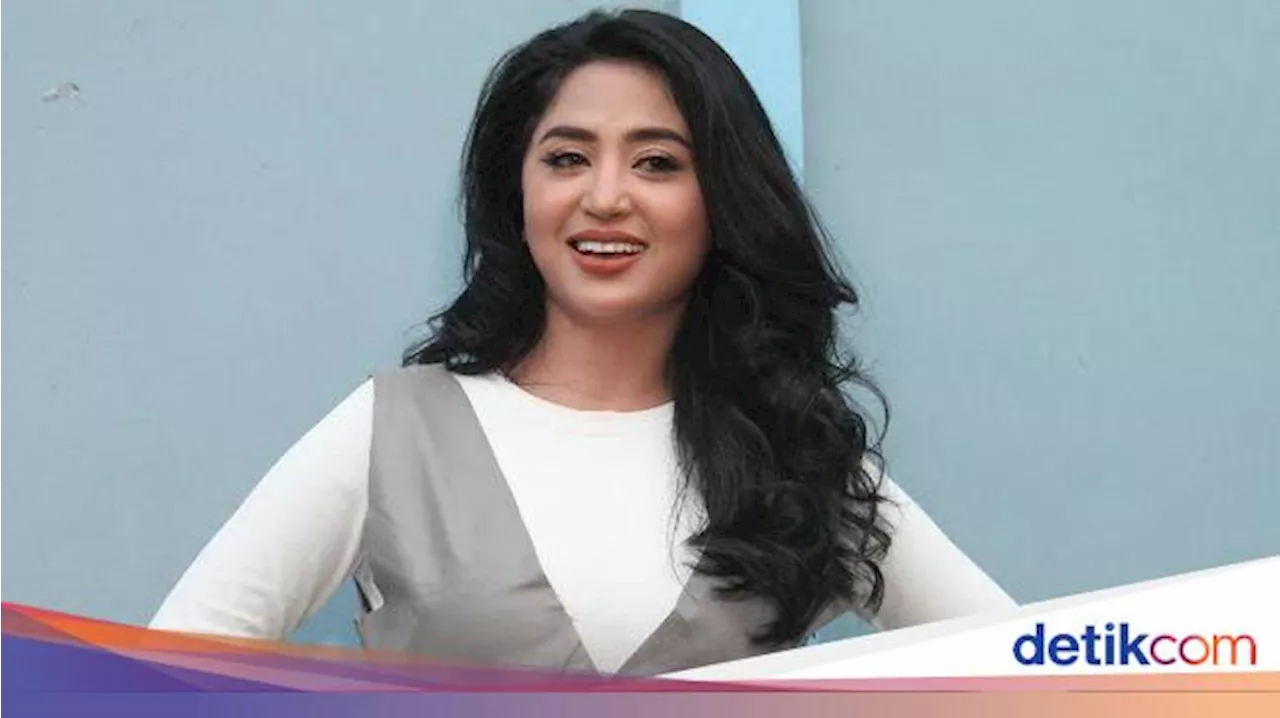 Kesabaran Dewi Perssik Meletus Usai Jadi Korban Ekshibisionis