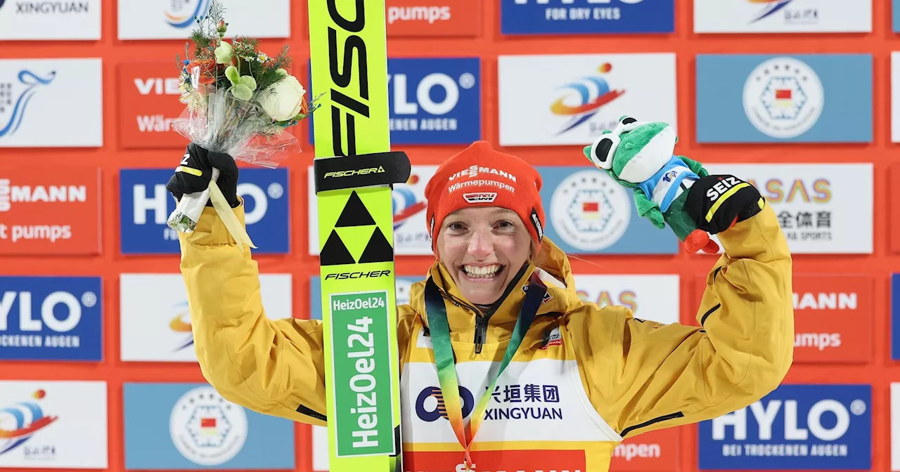 Zhangjiakou: Katharina Schmid gewinnt zweites Einzelspringen und feiert dritten Saisonsieg - Selina Freitag stark