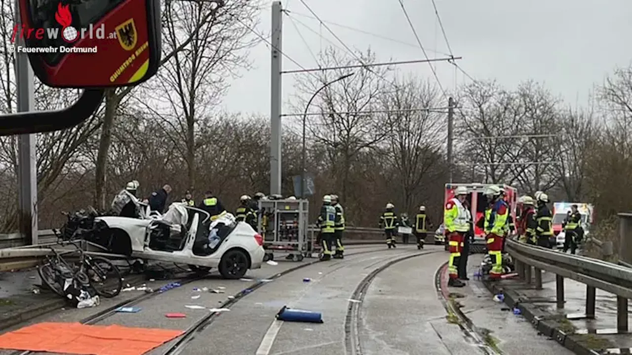 D: Zwei Eingeklemmte (18, 21) in Unfallauto sowie erfasster Radfahrer (61) in Dortmund