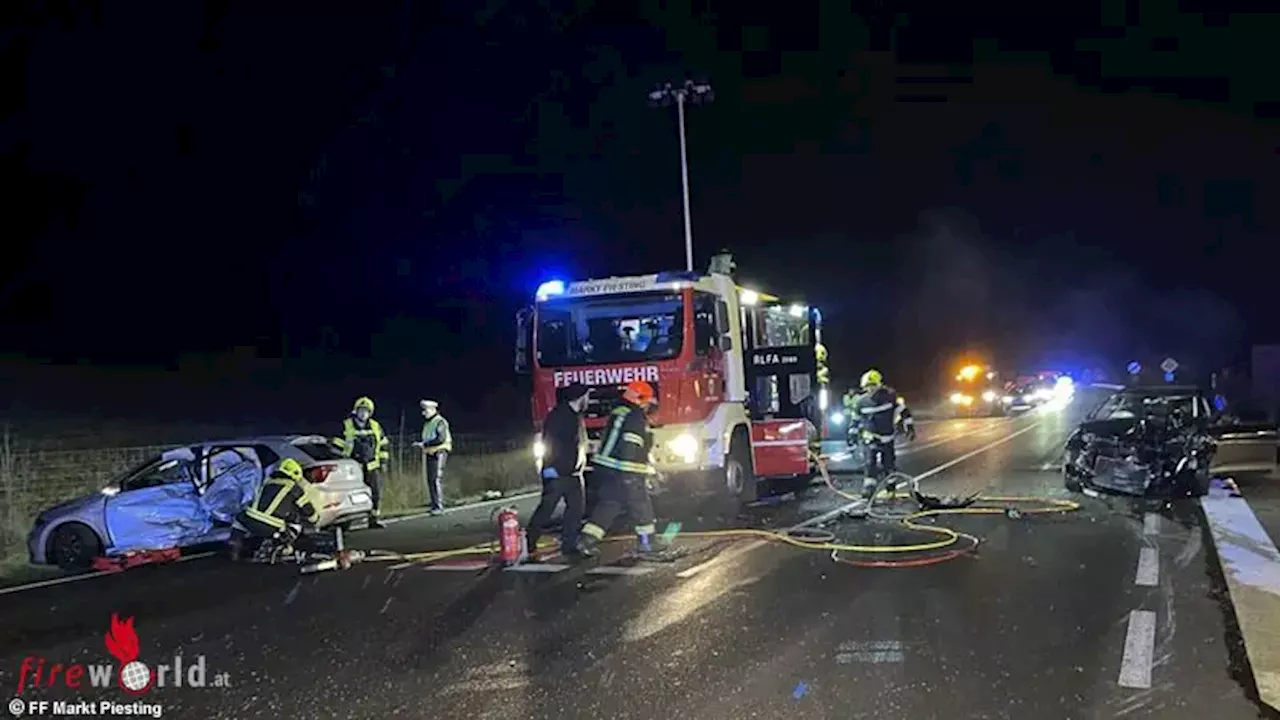 Nö: Pkw-Unfall auf Kreuzung der B21 → eine eingeklemmte Person in Markt Piesting