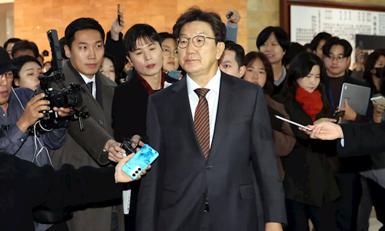 “한명씩 찬·반·기권 밝히자”…탄핵 찬성 12명 배신자 모는 국힘