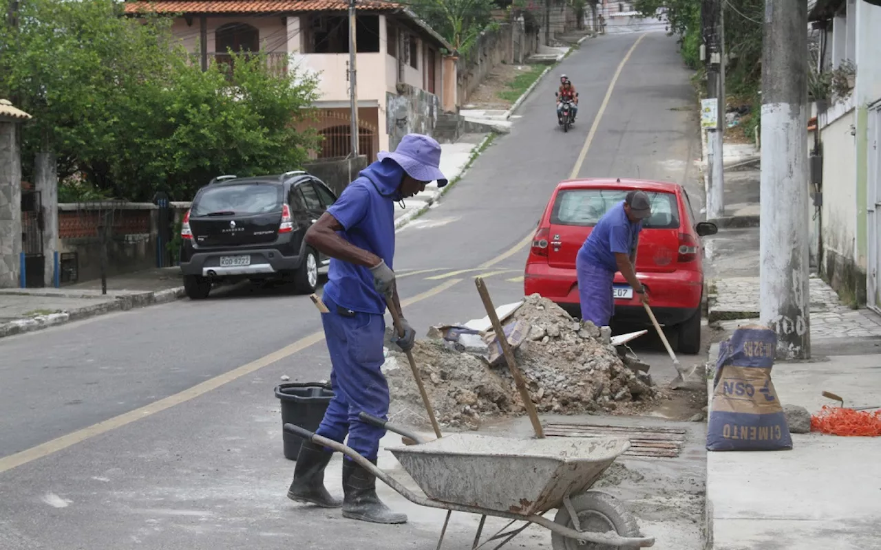 DCO realiza seviços de limpeza de redes de águas pluviais por todo o município