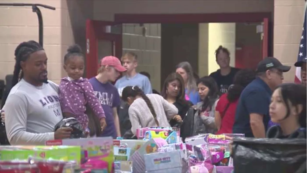 SAFD firefighters, volunteers come together for holiday wrap party