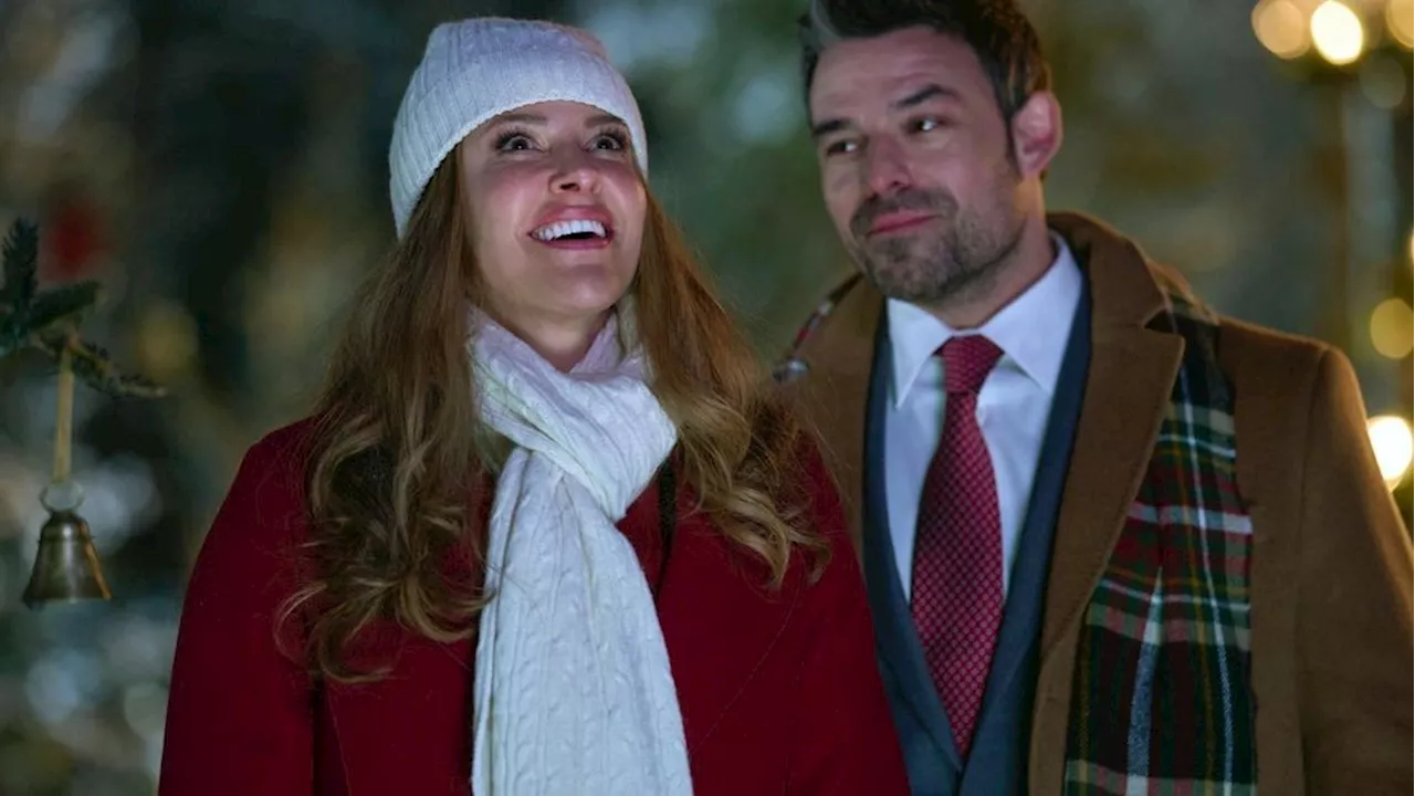 How to write a holiday rom-com for TV, according to the experts