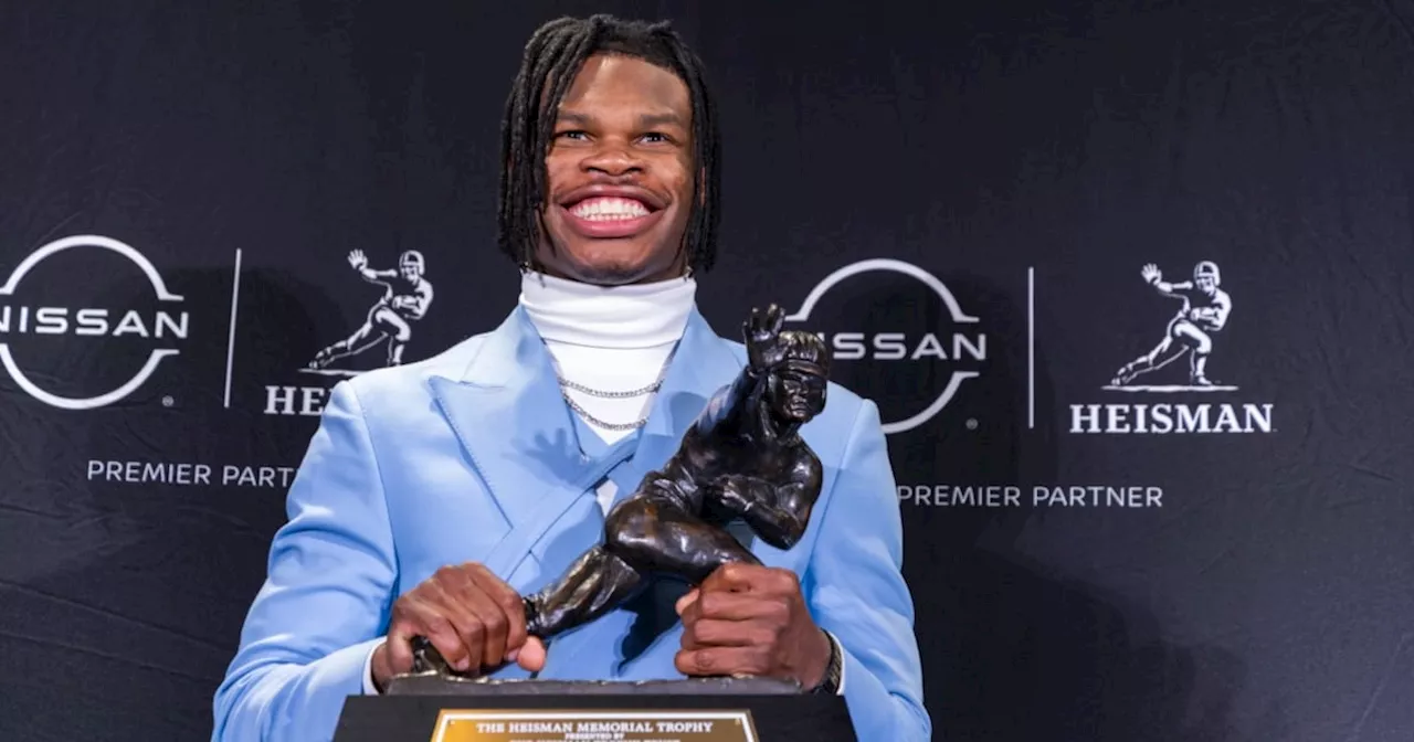 Travis Hunter gana Trofeo Heisman a mejor jugador de futbol universitario