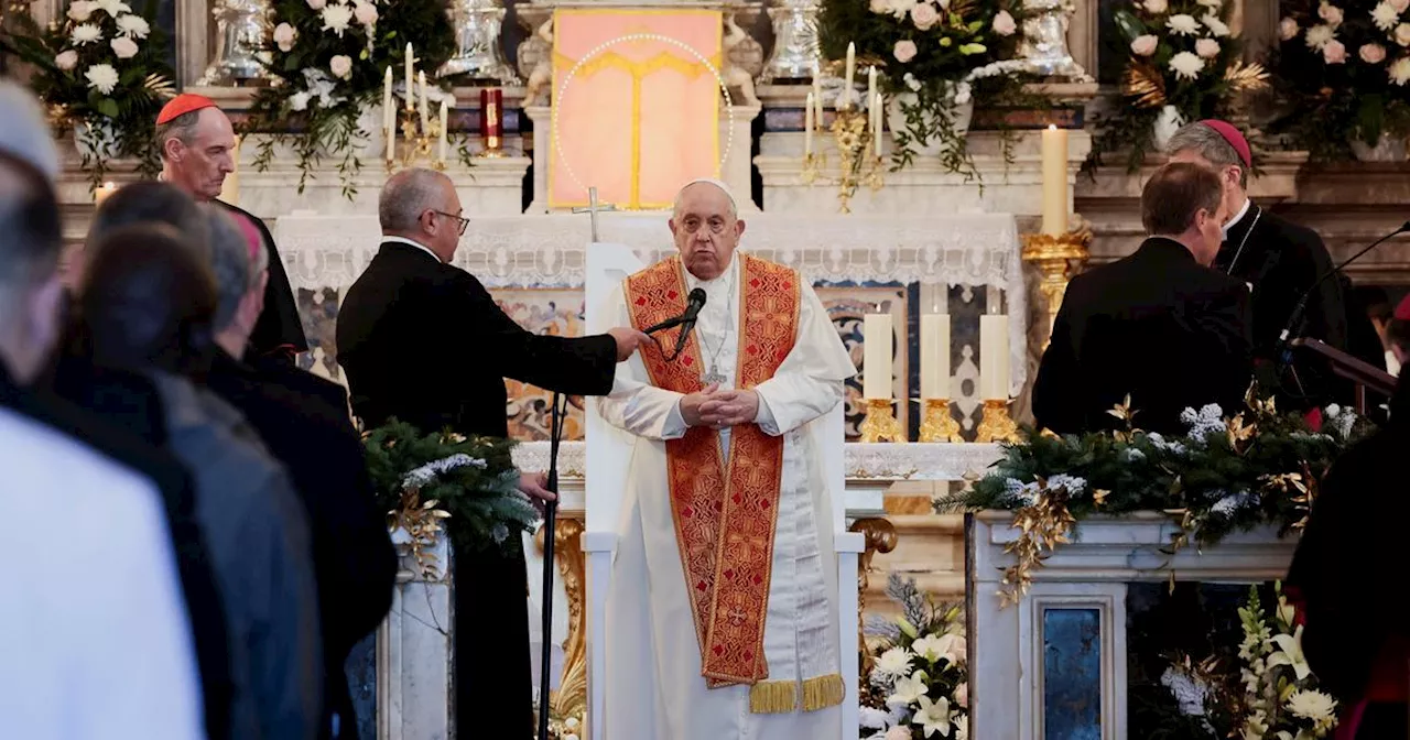 Visite en Corse : le pape célèbre la messe à Ajaccio devant 9000 personnes