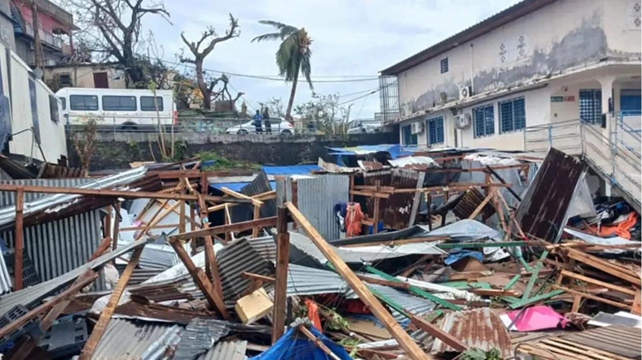 Cyclone Chido : le préfet de Mayotte craint « des centaines de morts »