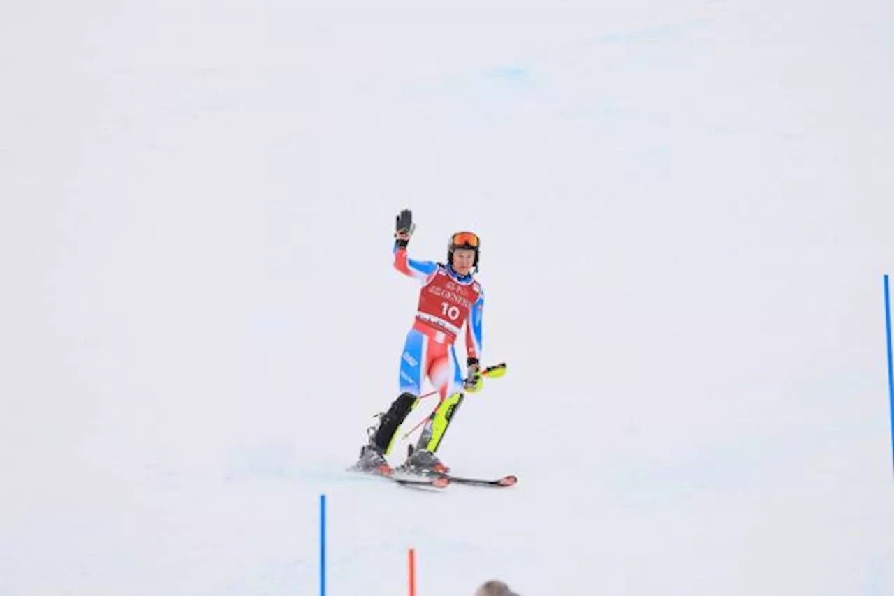 Steven Amiez chute, Henrik Kristoffersen remporte le slalom de Val-d'Isère